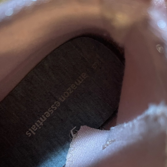 Kids pink sparkle high tops, toddler size 9, Amazon Essentials - Picture 4 of 5